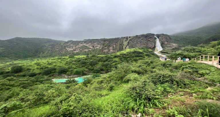 Salalah Tour from Dubai by Road: An Epic Arabian Road Trip